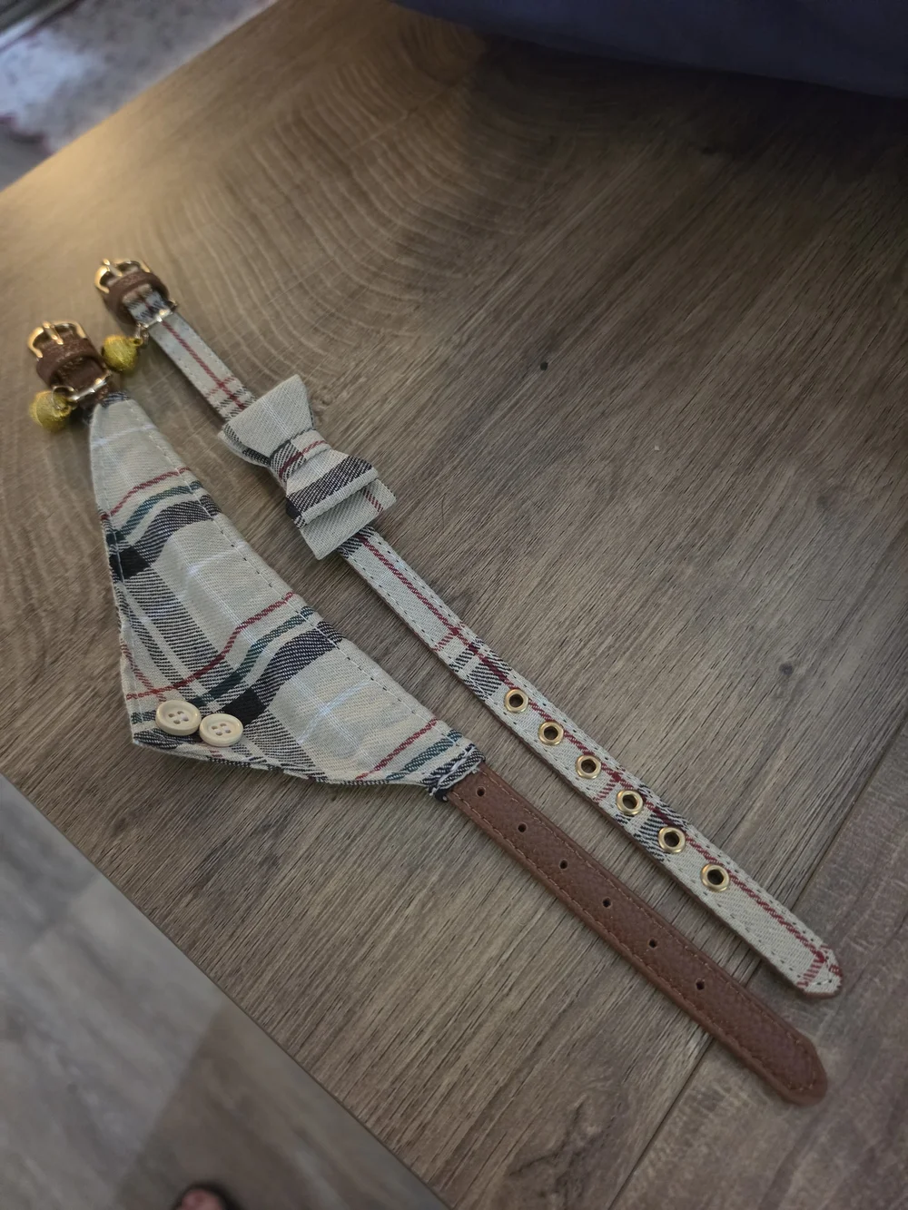 Plaid Adjustable Pet Collar and Bandana Set - Beige/Black/Red